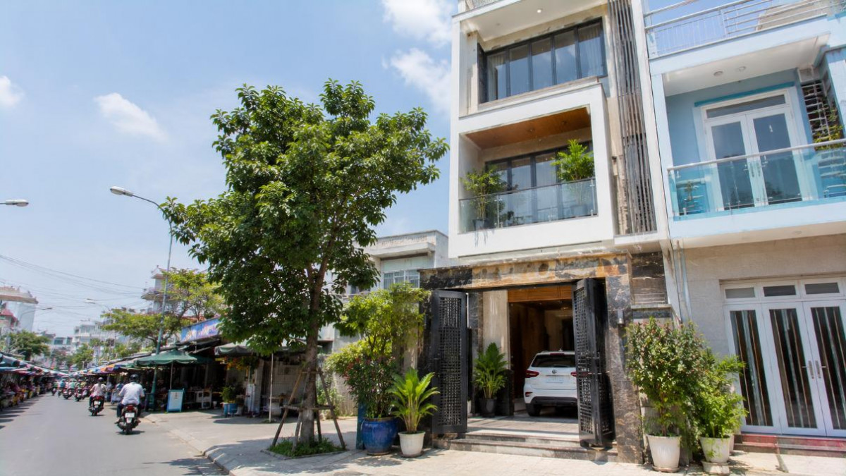 Bán Nhà Gần Chợ Bình Phú, Đầy Đủ Tiện Ích Hằng Ngày