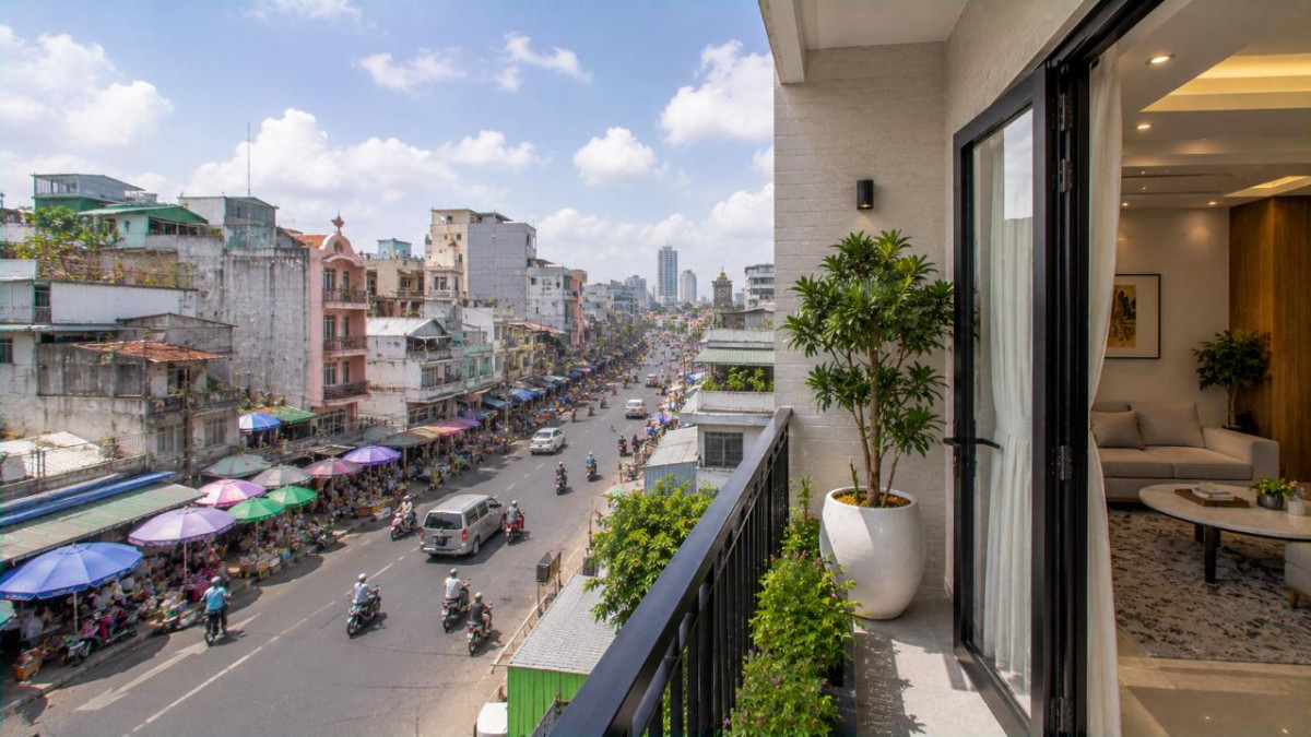 Bán Nhà Gần Chợ Lớn, Vị Trí Đẹp Kinh Doanh Hiệu Quả