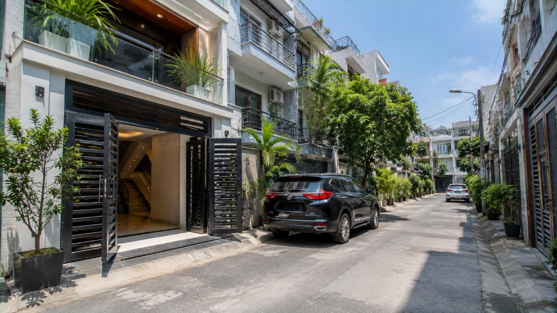 Bán Nhà Hẻm Xe Hơi Bình Phú, Thuận Tiện Di Chuyển Và Đỗ Xe