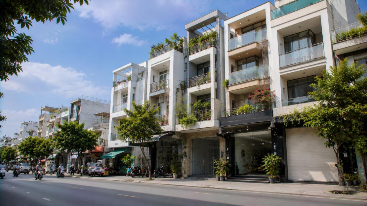 Bán Nhà Mặt Tiền Gần Chợ Tân Sơn Nhất, Khu Vực Buôn Bán Sầm Uất