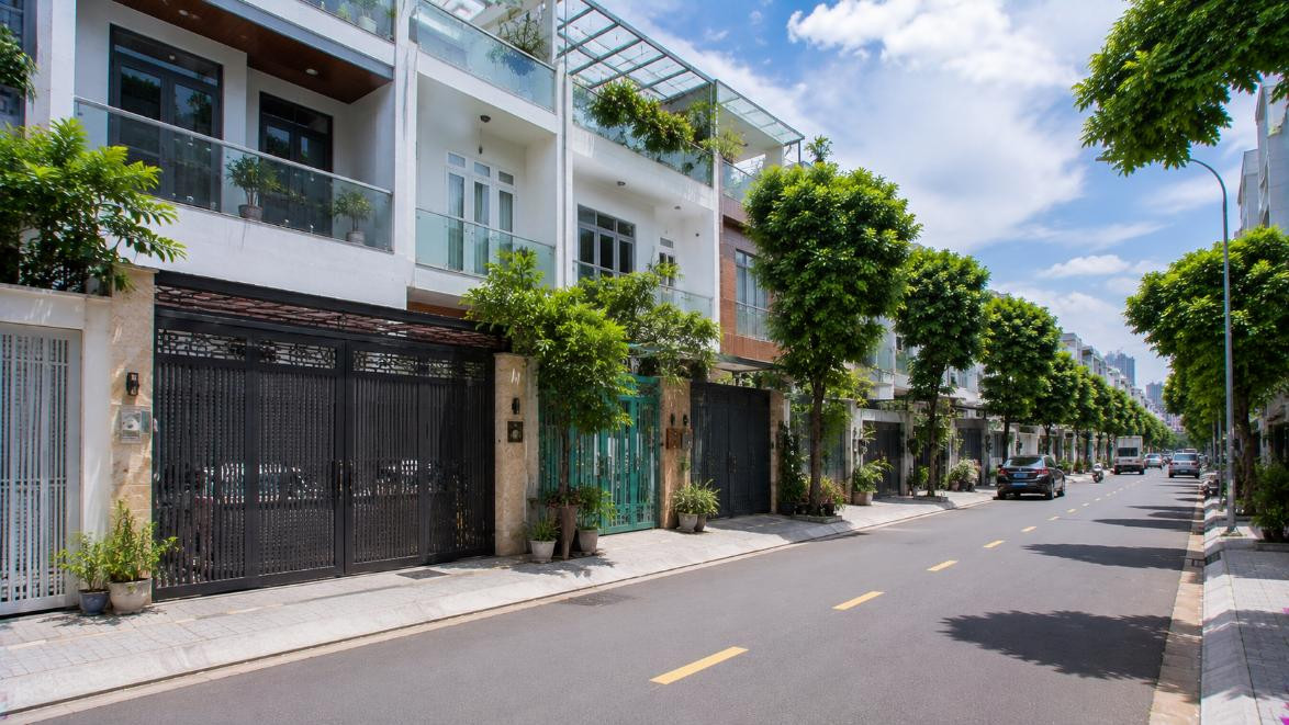 Bán Nhà Trên Trục Đường Hoàng Hữu Nam Thủ Đức, Gần Bến Xe Miền Đông Mới