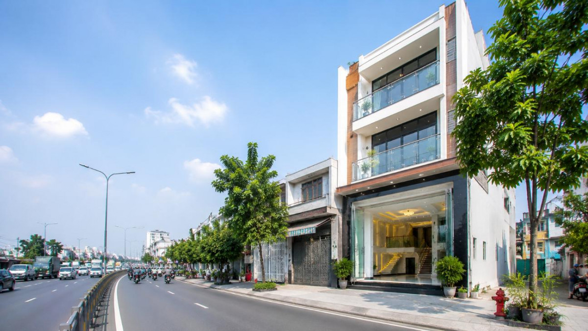 Bán Nhà Trên Trục Đường Quốc Lộ 13, Tiềm Năng Kinh Doanh Cao