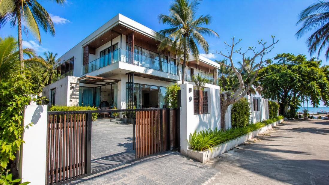 Bán Villa Gần Bãi Rạng Mũi Né, View Biển Đẹp Hiếm Có