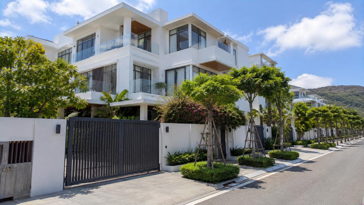 Bán Villa Trên Trục Đường Hạ Long Vũng Tàu, View Biển Hiếm Có